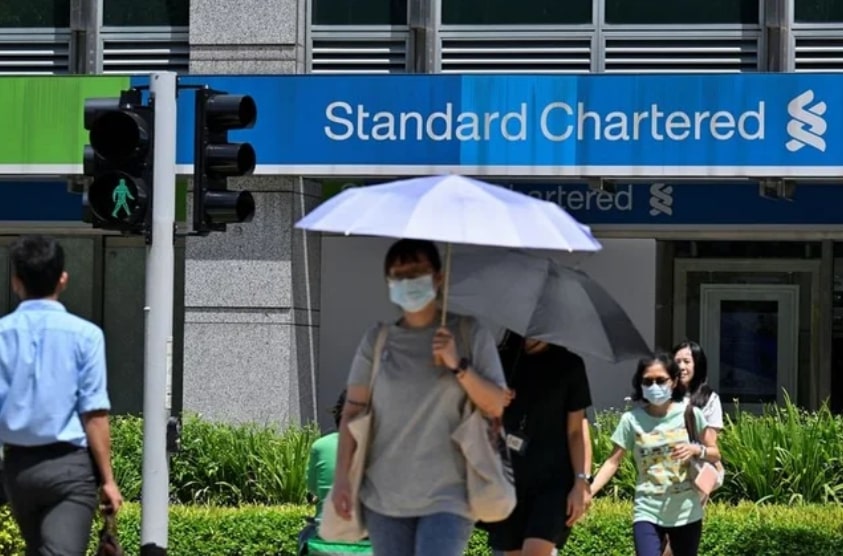 standard-chartered-breaks-ground-116k-bitcoin-spurs-first-global-bank-backed-spot-trading