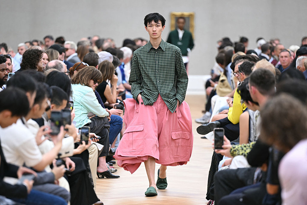 Jonathan Anderson’s Dior Debut Show in Paris Draws on European Art