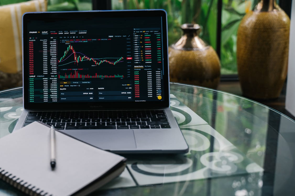 How CASHRAKE™ Rebalances Risk