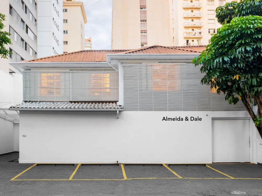 Almeida & Dale Raided by Police Over Missing Alfredo Volpi Works