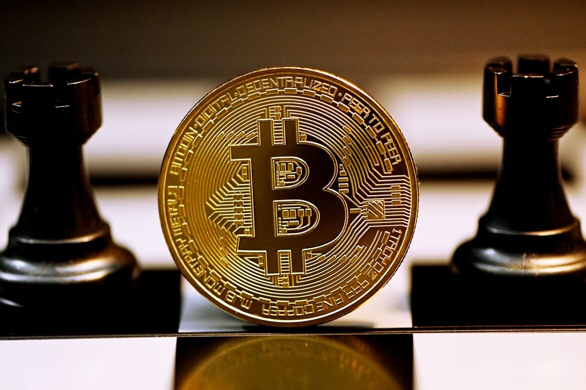 Dogecoin ETF Stumble Puts Trendline Support to the Test