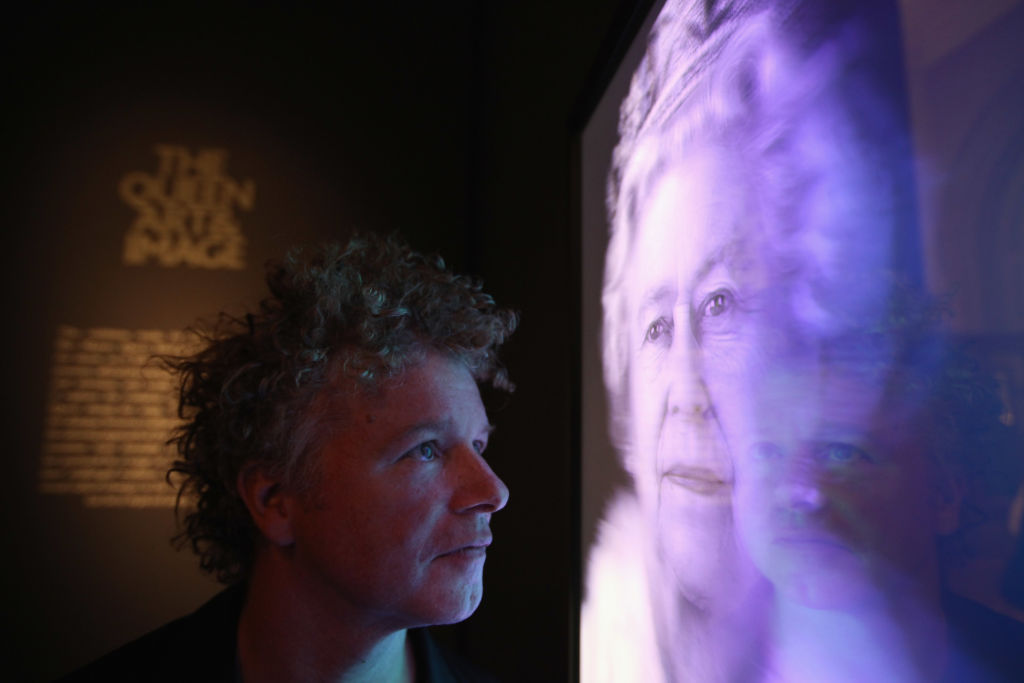 Chris Levine Sued Over Credit for Queen Elizabeth II Portraits