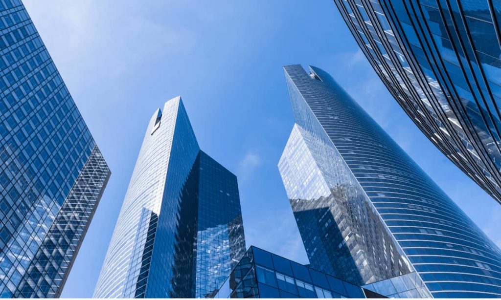 Coinbase Exec Blasts Banking Lobby’s Stablecoin Push as ‘Unamerican’ Overreach